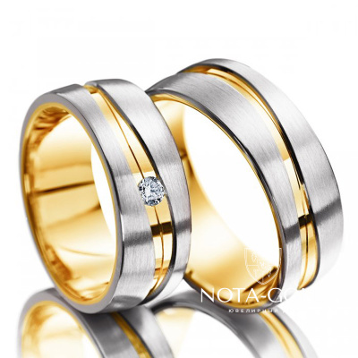 Матовые двухцветные обручальные кольца с бриллиантом на заказ (Вес пары: 15 гр.)