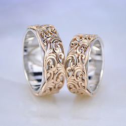 Дизайнерское старинное обручальное кольцо с ажурными вензелями из двухцветного золота (Вес пары: 22 гр.)