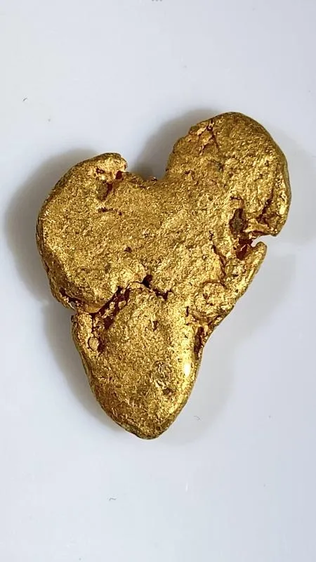 Золотые самородки из Иркутской области