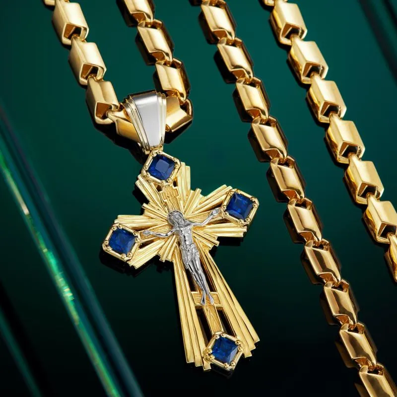 Золотой нательный крест с сапфирами