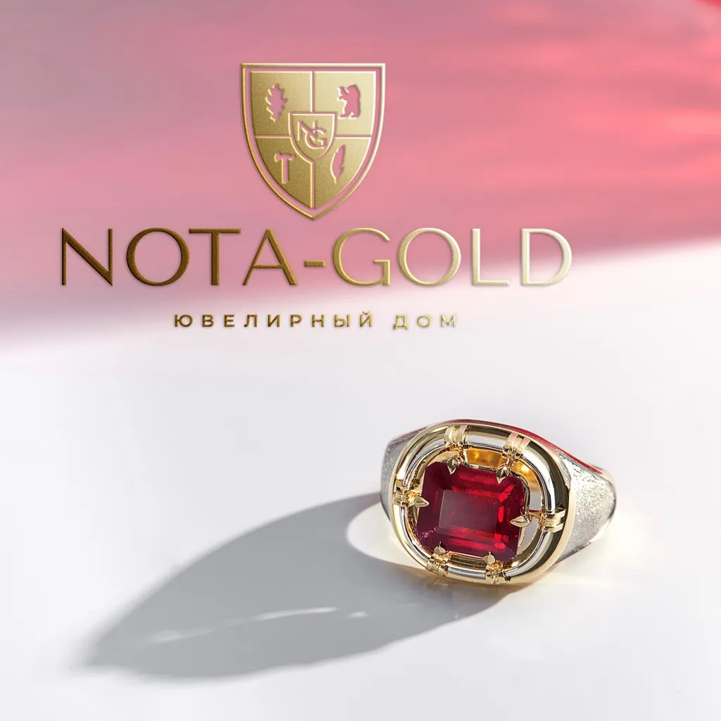 Золотой перстень с крупным рубином Золотой перстень с крупным рубином