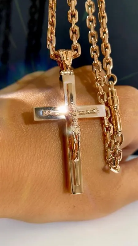 Золотой нательный крест на цепочке плетения Якорь