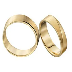 Обручальные кольца в необычном исполнении на заказ (Вес пары: 12 гр.)