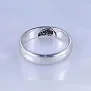 Гладкое кольцо из белого золота с ястребом и гравировкой Вперед (Вес: 3,5 гр.)