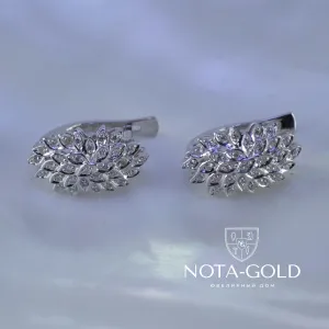 Серьги из белого золота в виде листочков с бриллиантами (Вес: 4,35 гр.)