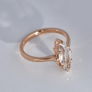 Женское кольцо из красного золота с камнем Клиента (Вес 3,5 гр.)