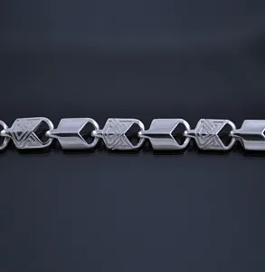 Серебряная цепочка эксклюзивное плетение Рыбка с узором (Вес 37,5 гр.)