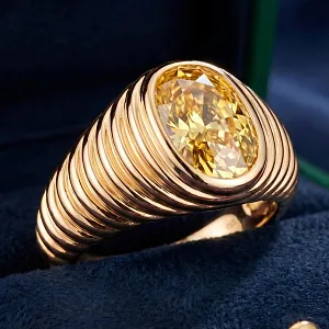 Мужское рифленое кольцо из желтого золота с овальным камнем (Вес 14 гр.)