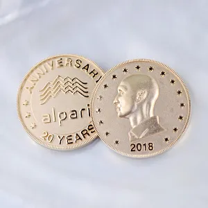 Подарочные медали из красного золота к юбилею компании (Вес: 41,5 гр.)