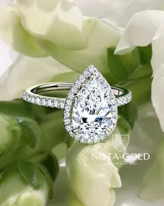 Женское кольцо из белого золота с бриллиантом Груша (Вес 2,9 гр.)