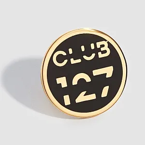 Значок из серебра с эмалью Club 127 (Вес 2 гр.)