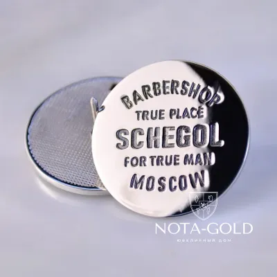 Золотые нагрудные значки из белого золота с логотипом барбершопа Щегол (Вес 6 гр.)
