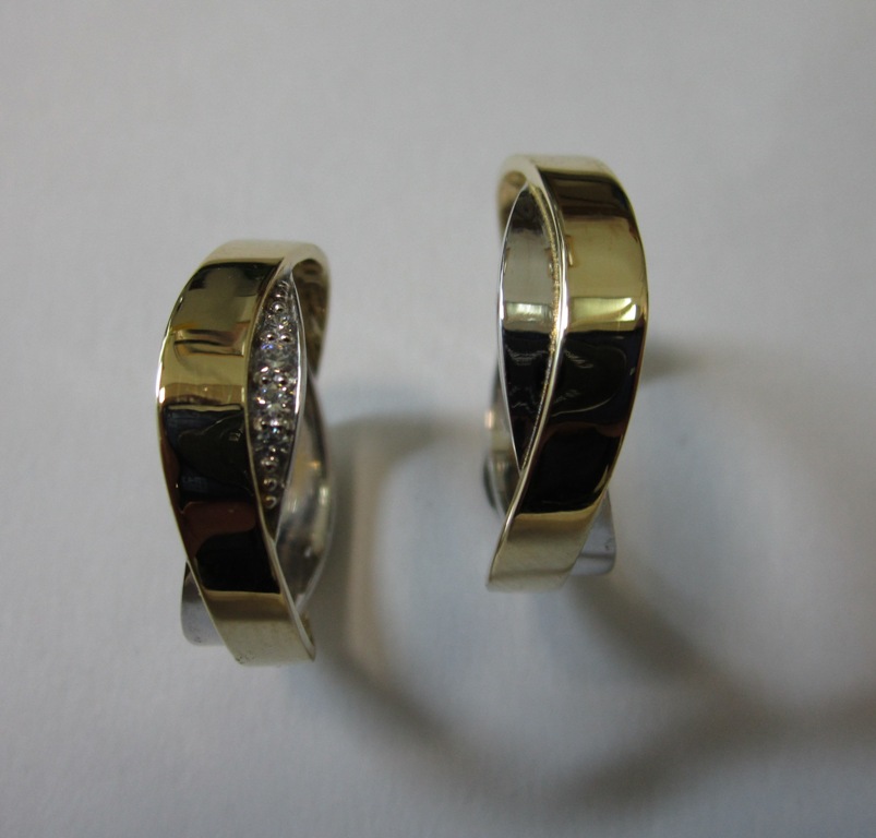 Эксклюзивные обручальные кольца бесконечность с бриллиантами (Вес пары: 15 гр.)
