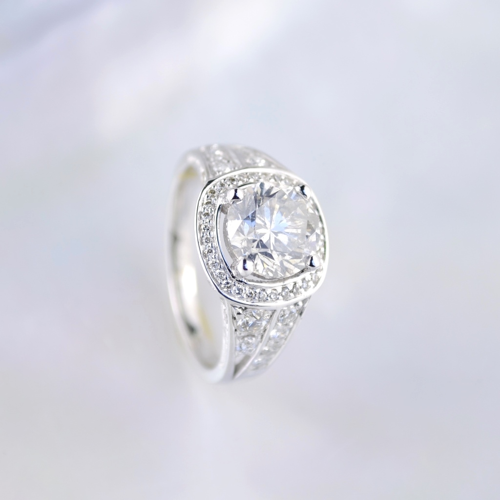 Помолвочное кольцо из белого золота с бриллиантами на заказ (Вес: 3,5 гр.)