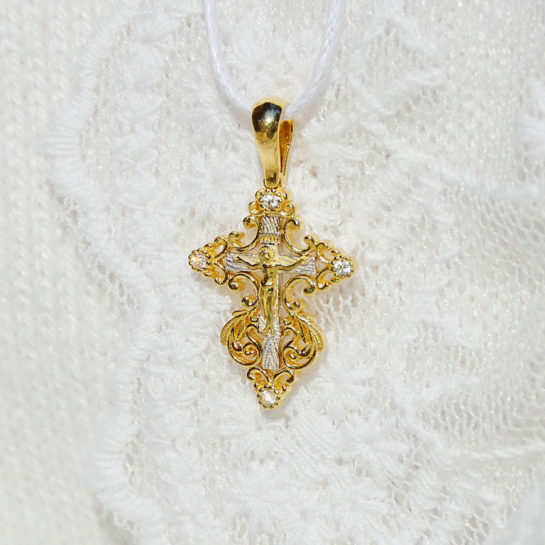 Золотой крестик для крещения младенца с бриллиантами (Вес: 2 гр.)