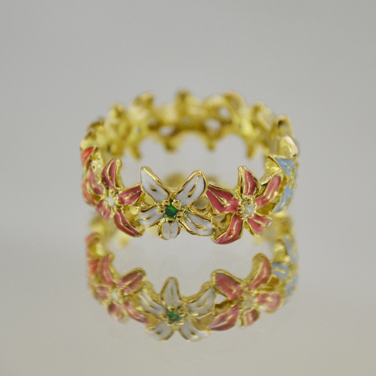 Женское кольцо в виде переплетения разноцветных бутонов цветков (Вес: 3 гр.)