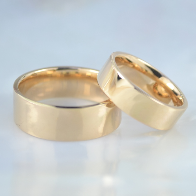 Плоские парные обручальные кольца из золота с широким классическим профилем (Вес пары: 14 гр.)