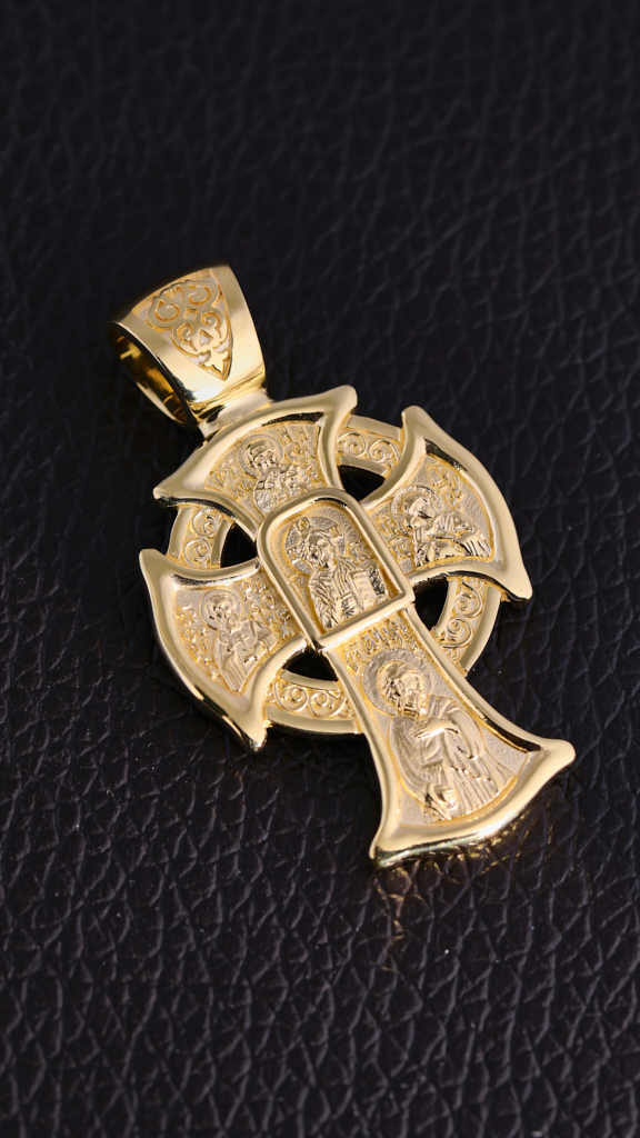 Золотой православный нательный крест с ликами святых