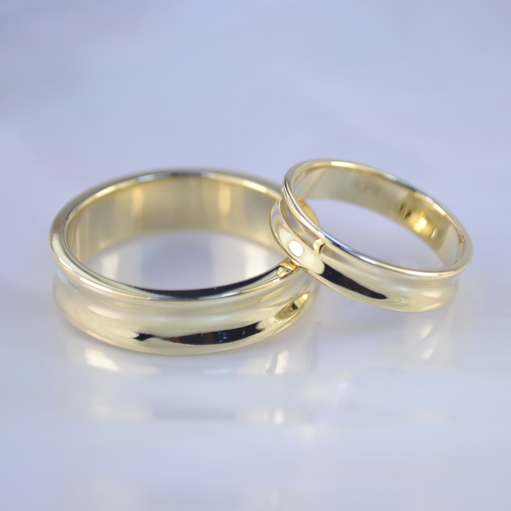 Классические вогнутые обручальные кольца из жёлтого золота (Вес пары: 12 гр.)