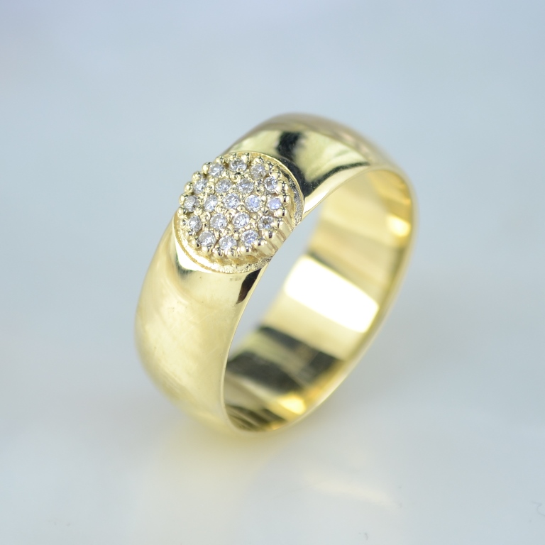 Широкое женское кольцо на фалангу из жёлтого золота с бриллиантами (Вес: 5,5 гр.)