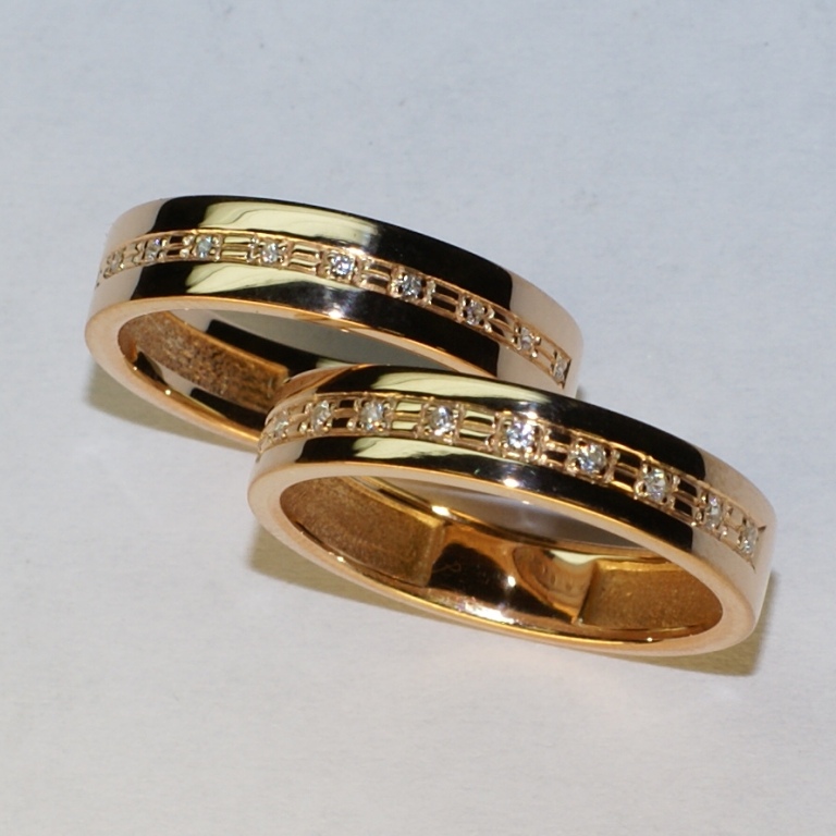 Обручальные кольца с бриллиантами на заказ (Вес пары: 9 гр.)