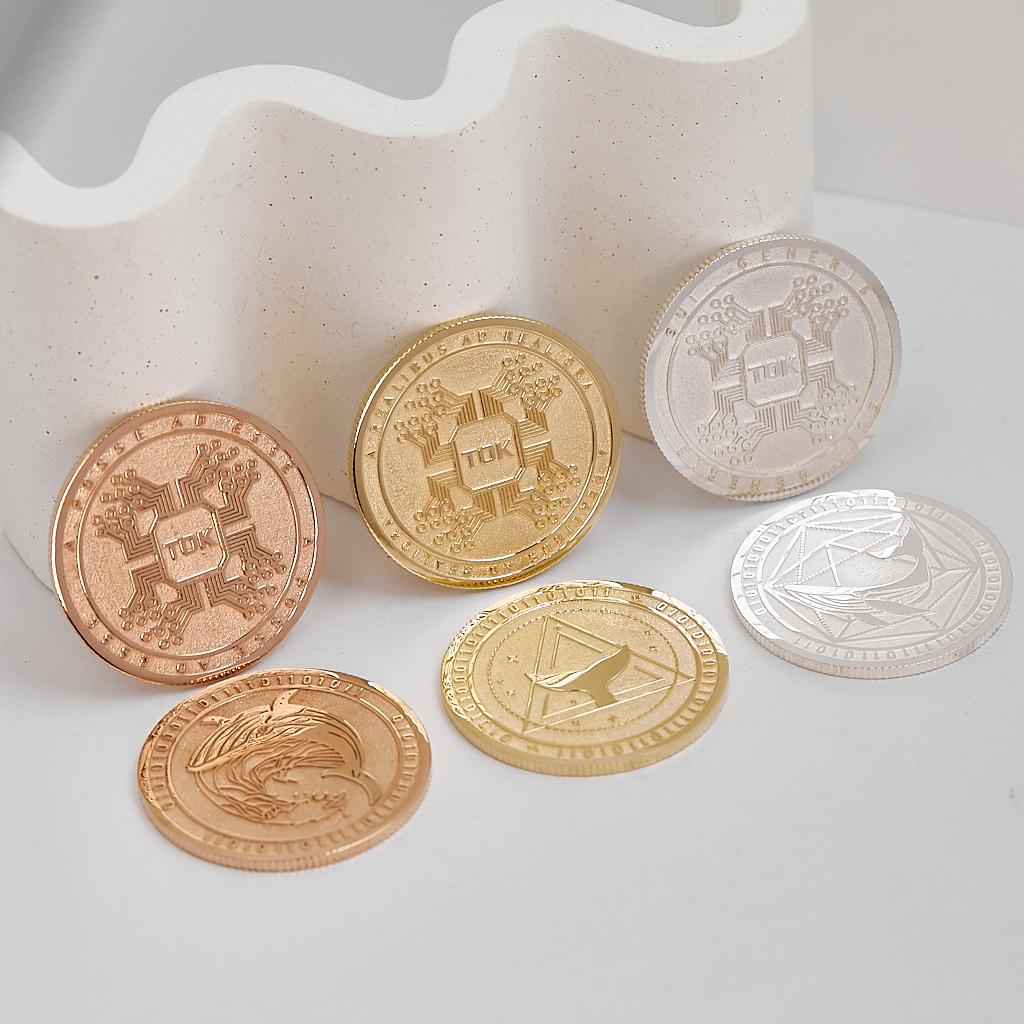 Три медали из золота, серебра и бронзы с изображением логотипа по фото клиента (Вес 23 гр.)