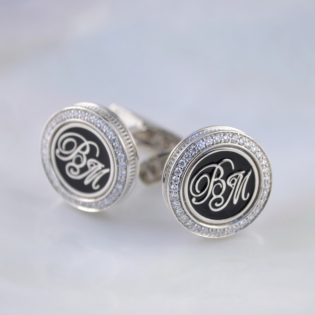 Именные золотые запонки из белого золота с бриллиантами и инициалами ...