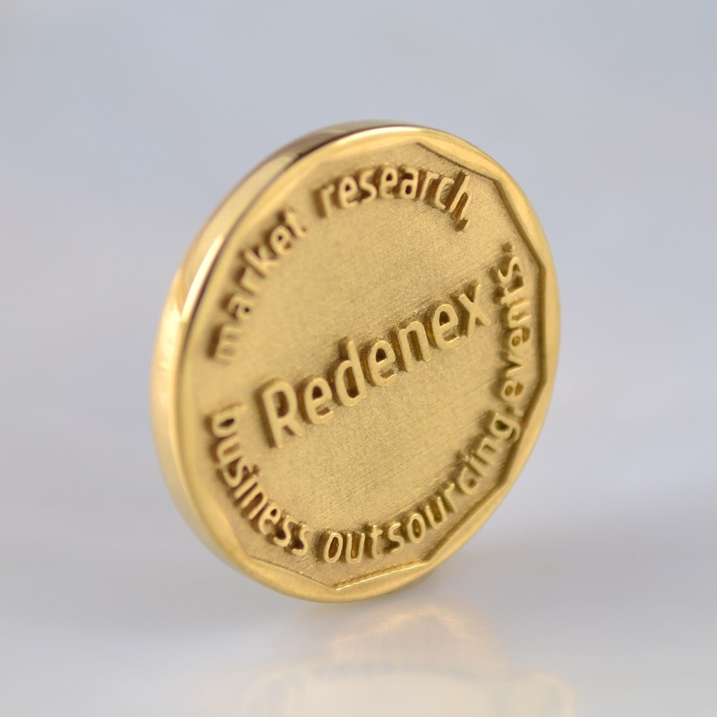 Подарочная золотая медаль-монета с логотипом компании (Вес: 4,5 гр.)