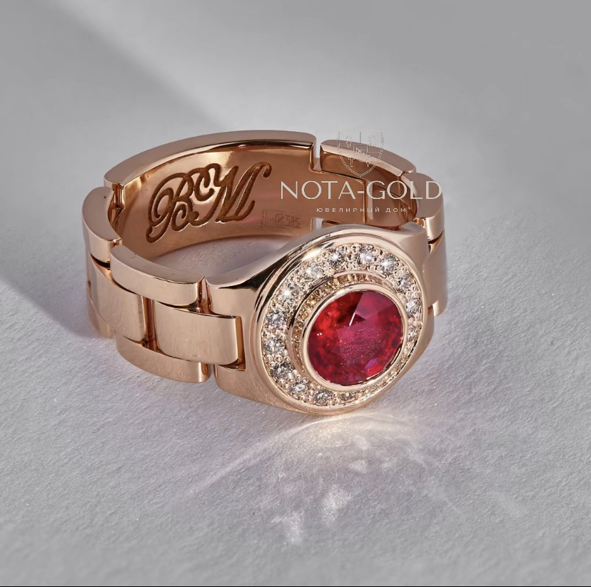 Золотое женское кольцо браслетного типа с крупным рубином и бриллиантами