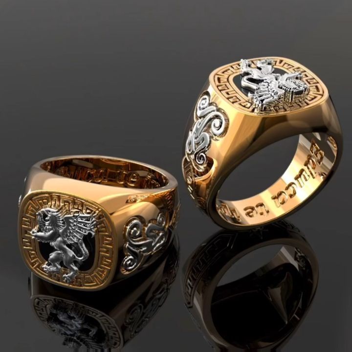 Мужское кольцо-печатка с Крылатым Львом и гравировкой из двух видов золота
