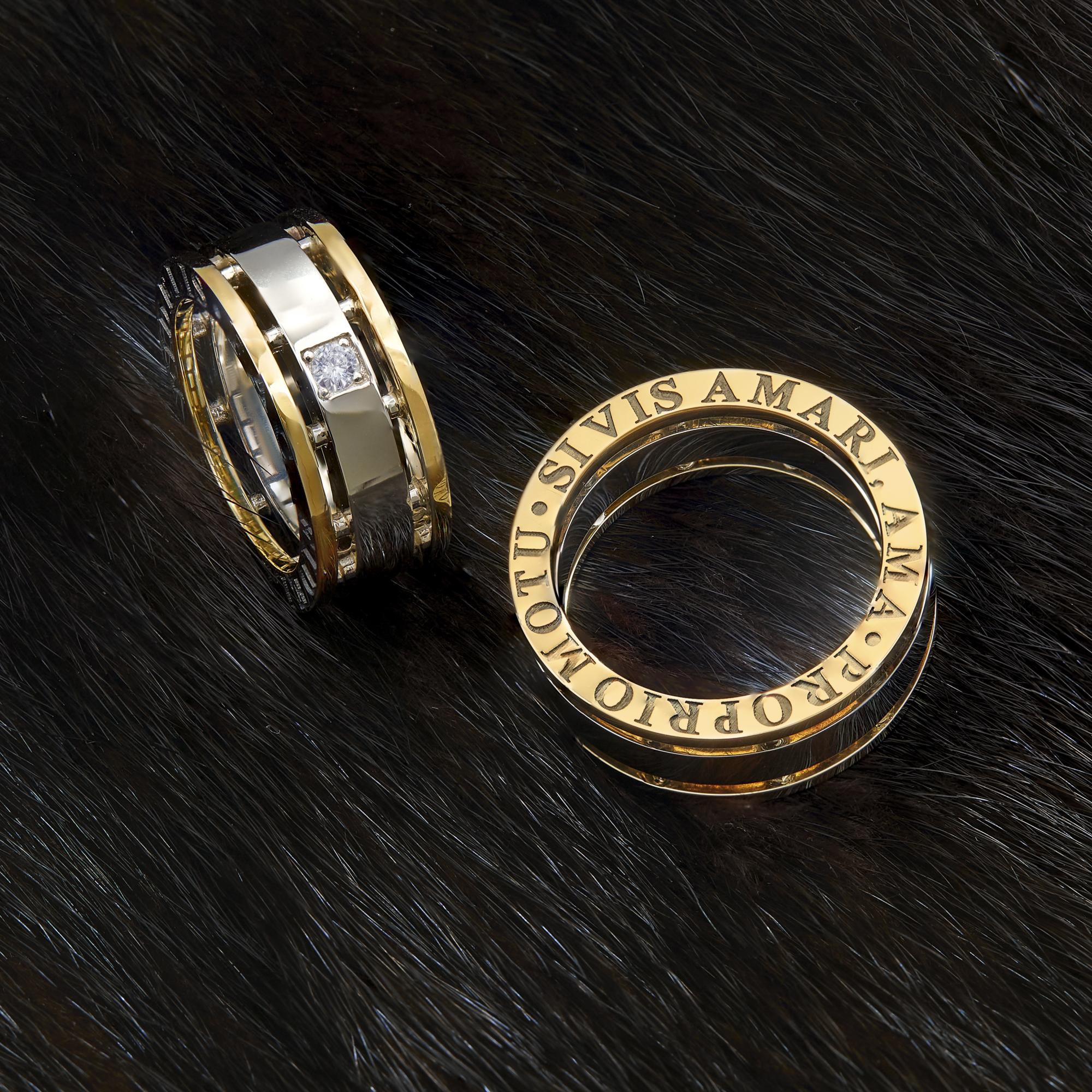 Составные двухцветные золотые обручальные кольца с бриллиантами и гравировкой