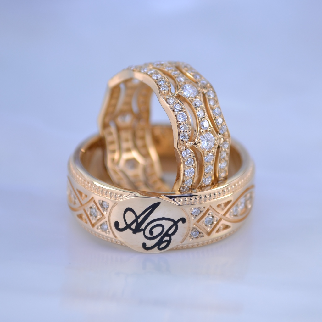 Обручальные кольца из красного золота с бриллиантами и инициалами (Вес пары 16 гр.)