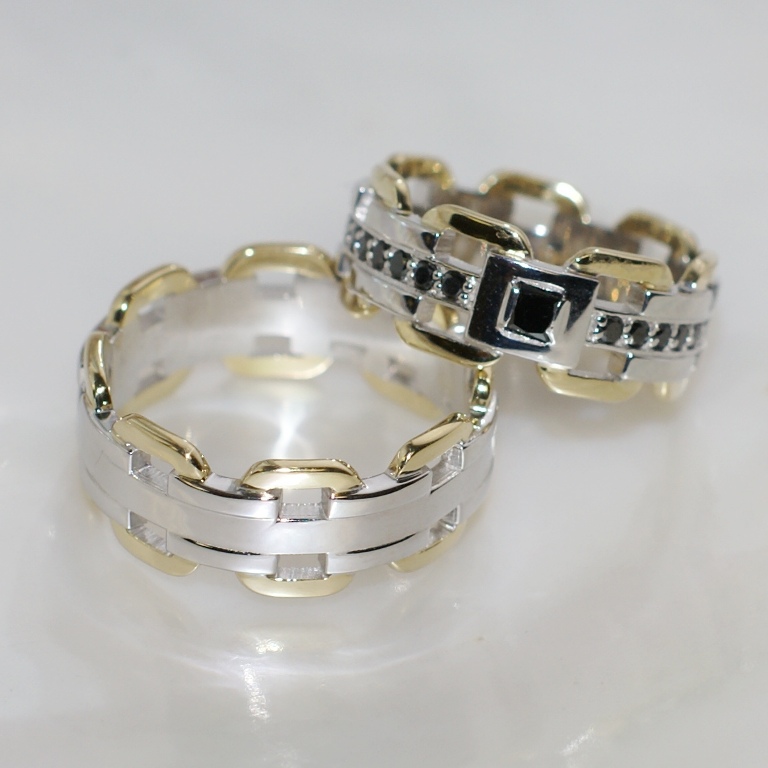 Обручальные кольца двухцветные с бриллиантами  в виде браслетов (Вес пары: 12 гр.)