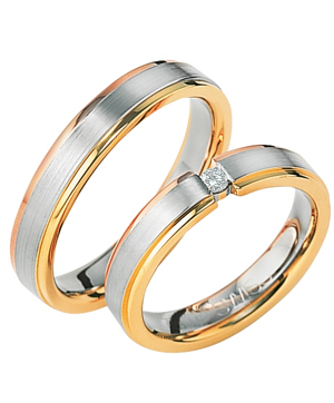 Обручальные кольца двухцветные матовые с бриллиантом на заказ (Вес пары: 11 гр.)