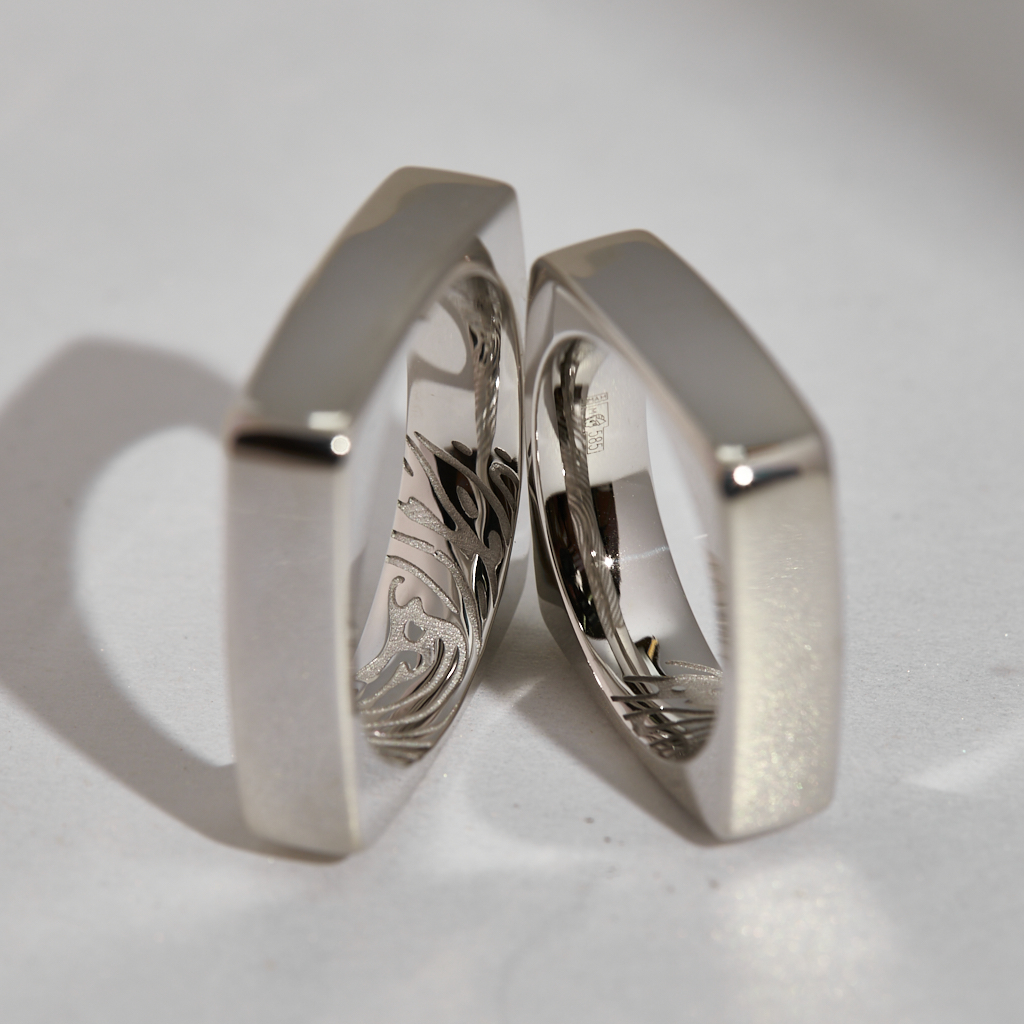 Квадратные обручальные кольца из белого золота с отпечатками пальцев (Вес: 20 гр.)