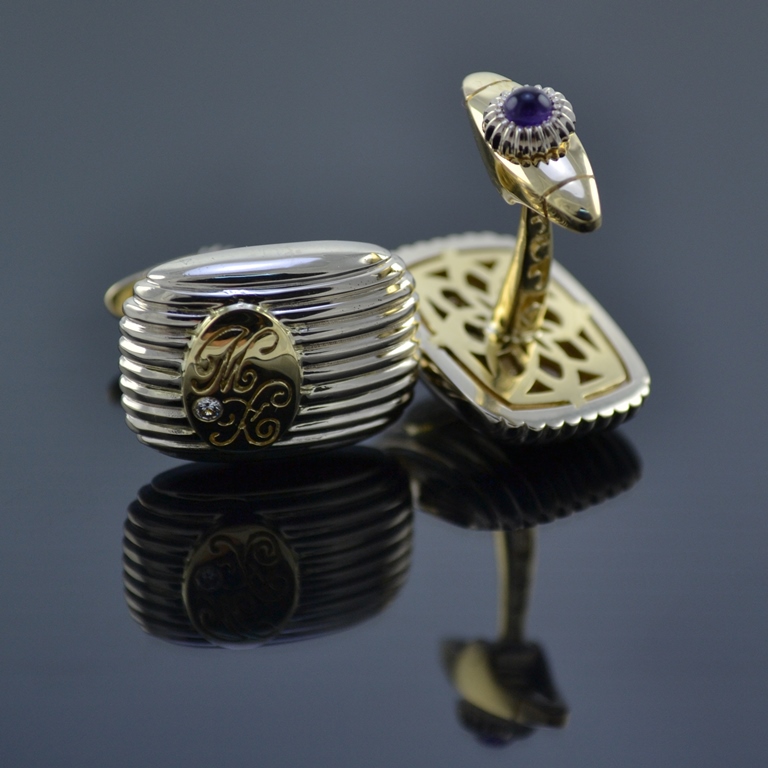 Именные запонки из золота двух оттенков с бриллиантами и аметистами (Вес пары: 17,5 гр.)