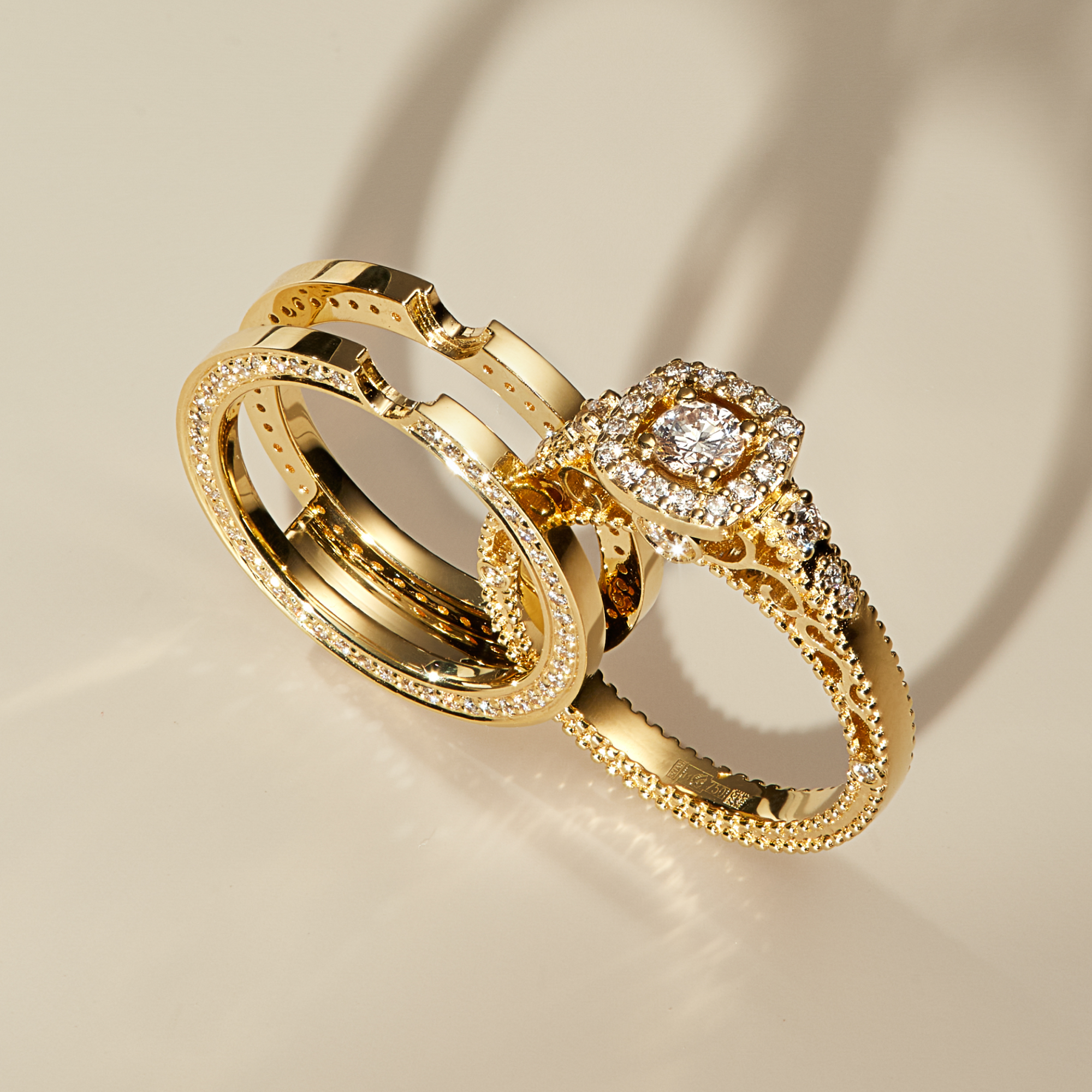Изготовление женского кольца-трансформера из желтого золота с бриллиантами