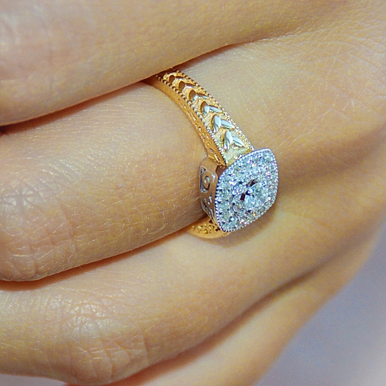 Помолвочное кольцо из желтого золота с бриллиантами 0,54 карата  (Вес: 6 гр.)