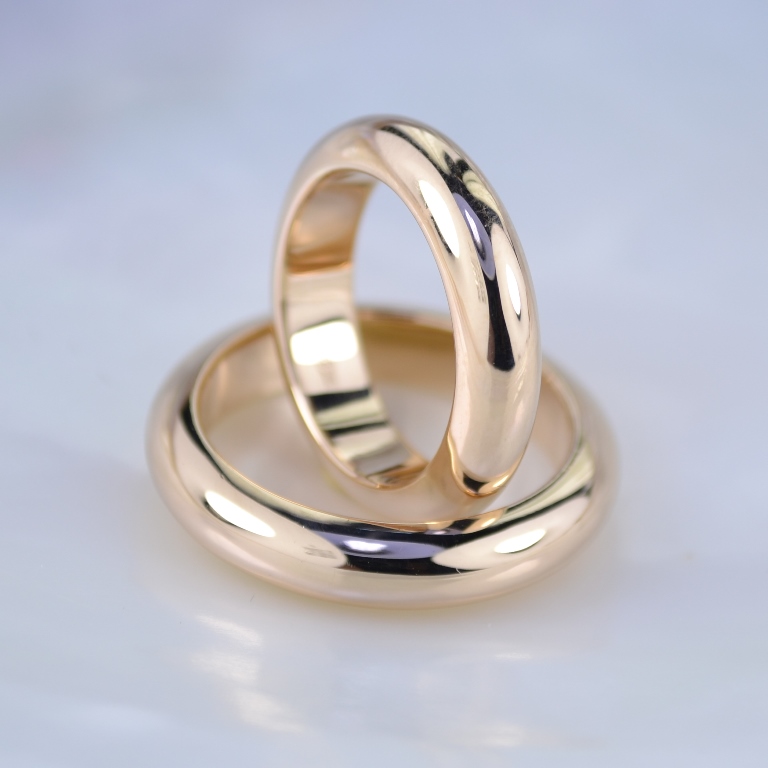 Гладкое классическое обручальное кольцо бублик из красного золота (Вес пары: 20 гр.)