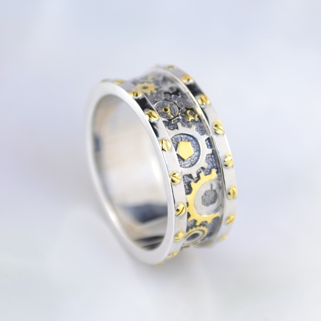Мужское золотое кольцо с шестерёнками изготовленное по эскизу Клиента (Вес: 6 гр.)