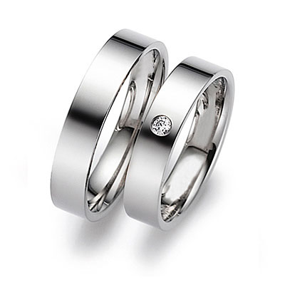 Обручальные кольца на заказ гладкие прямоугольные  с бриллиантом из белого золота (Вес пары: 10 гр.)