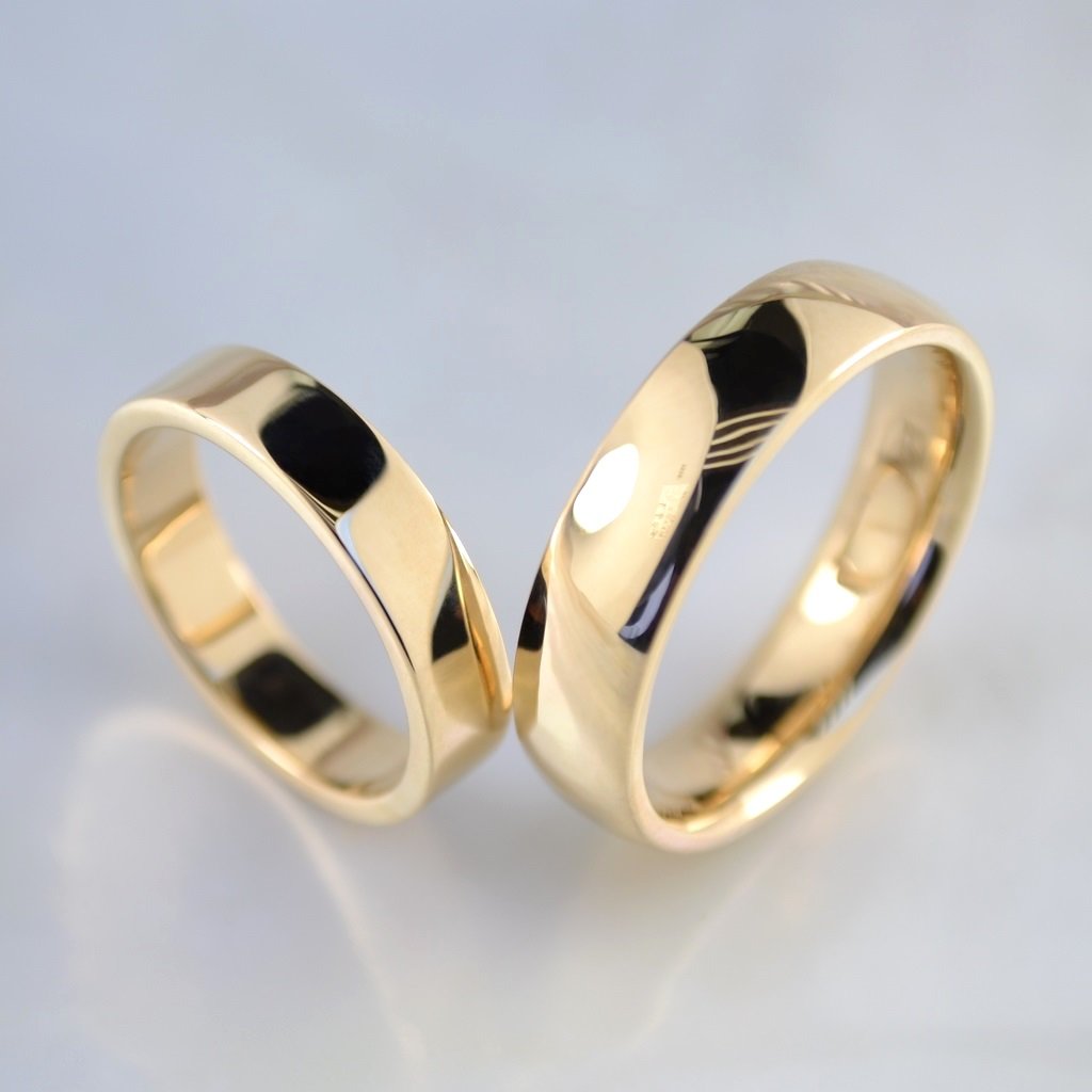 Классические гладкие обручальные кольца из красного золота (Вес пары 14 гр.)