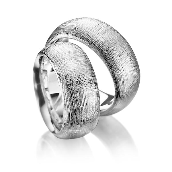 Выпуклые массивные широкие платиновые обручальные кольца с текстурной поверхностью (Вес пары: 22 гр.)