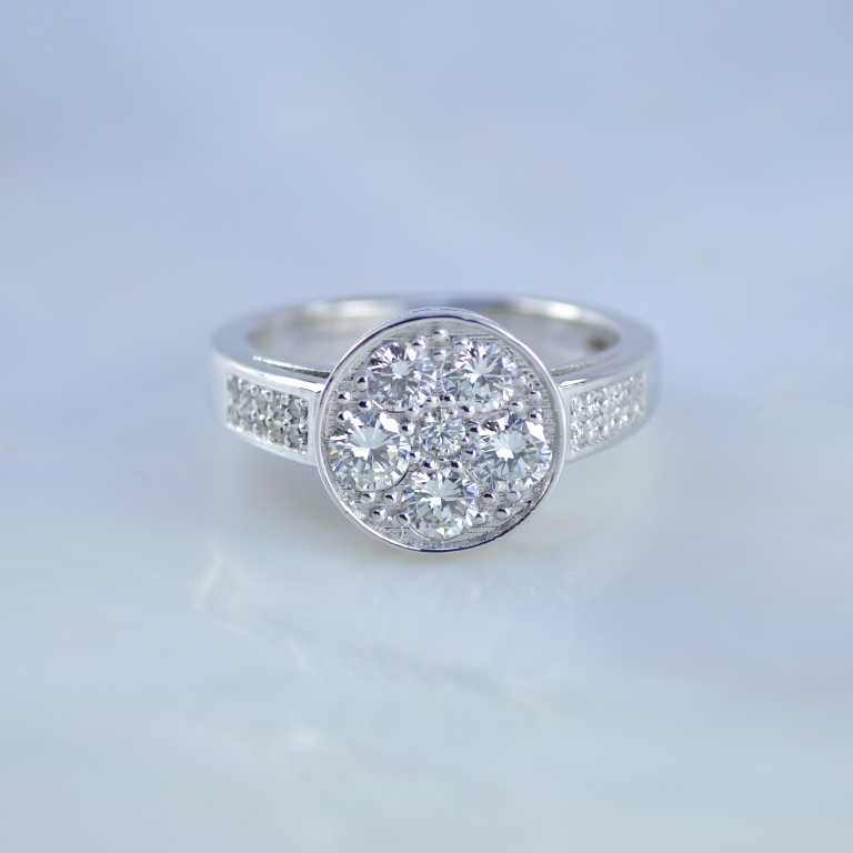 Женское кольцо из белого золота с бриллиантами заказчика (Вес: 5 гр.)