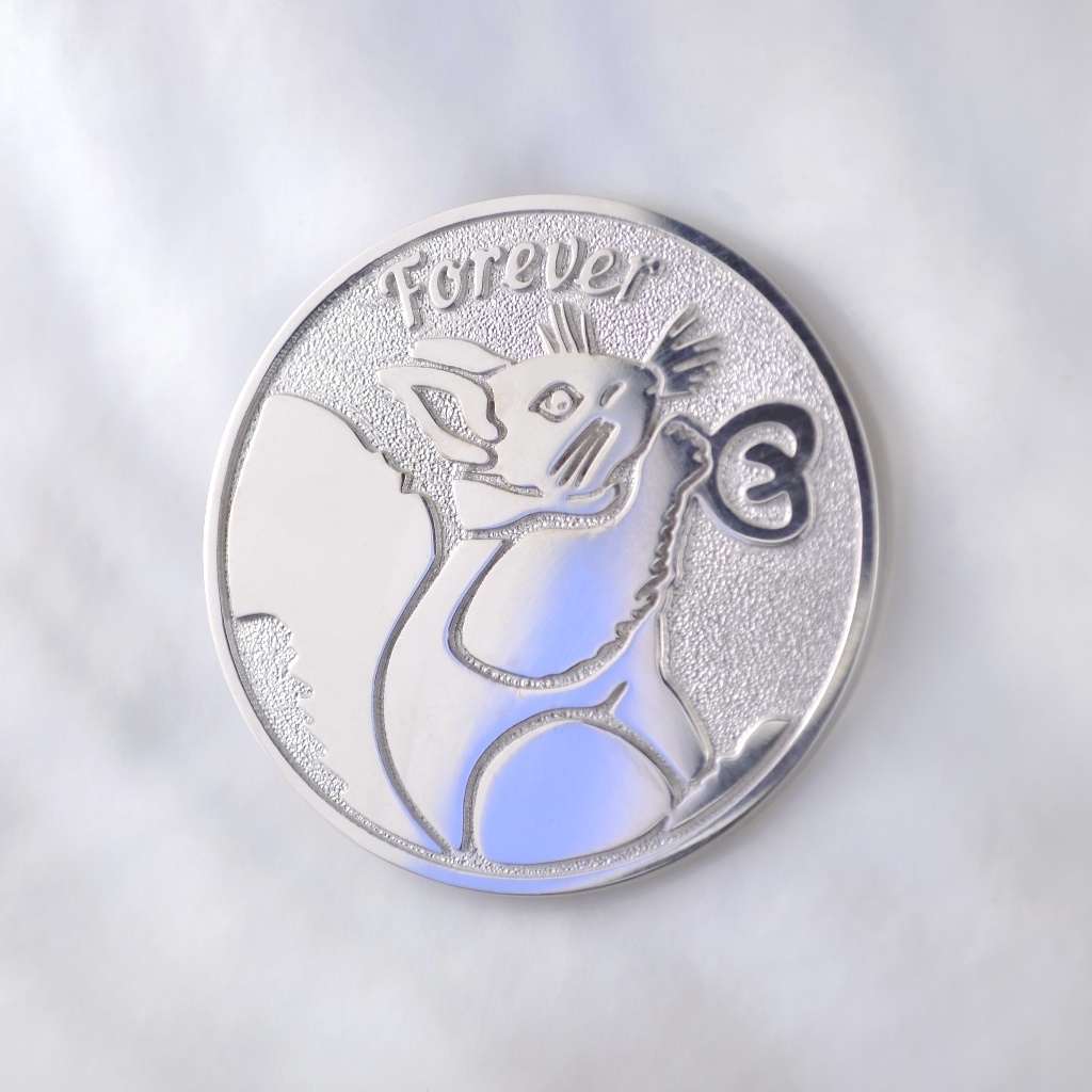 Подарочная медаль из серебра с тигром, белкой и гравировкой по эскизу (вес 18,5 гр.)