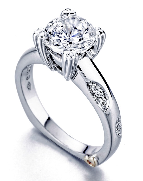 Помолвочное кольцо с бриллиантами 0,647 карат (Вес: 5 гр.)