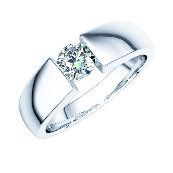 Помолвочное кольцо из белого золота с одним бриллиантом 0,5 карат на широкой шинке (Вес: 4 гр.)