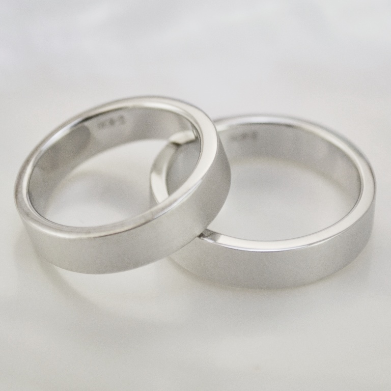 Классические обручальные кольца с матовой поверхностью (Вес пары: 13,5 гр.)