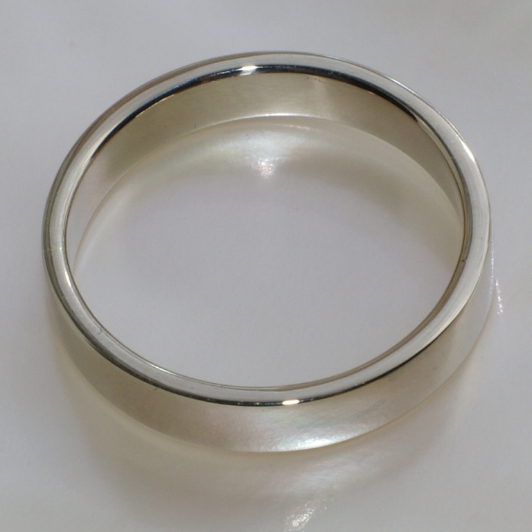 Гладкое кольцо из белого золота на заказ (Вес: 5 гр.)