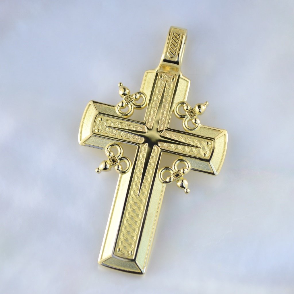 Нательный золотой Голгофский крест из жёлтого золота на заказ (Вес 22 гр.)